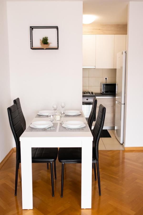 Apartman Martes Σλαβόνσκι Μπροντ Εξωτερικό φωτογραφία