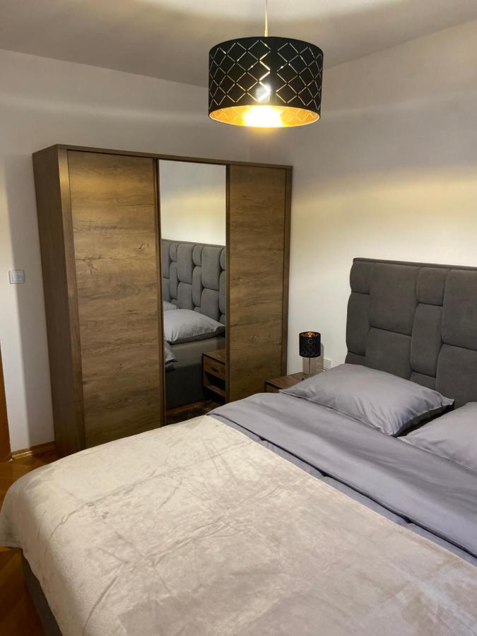 Apartman Martes Σλαβόνσκι Μπροντ Εξωτερικό φωτογραφία